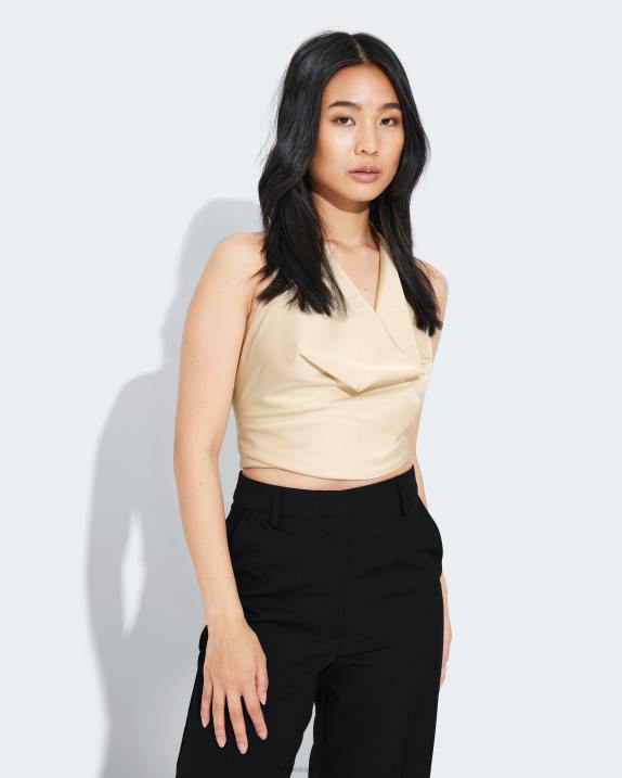 bt den ena ljusbeige Bik Bok Kläder 6T6V248